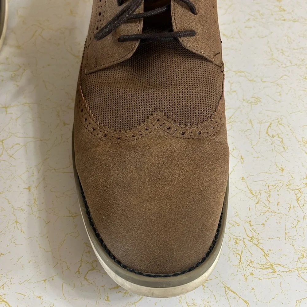 Steve Madden Oxford Casual Tan Shoe Slight Use US Size 12M